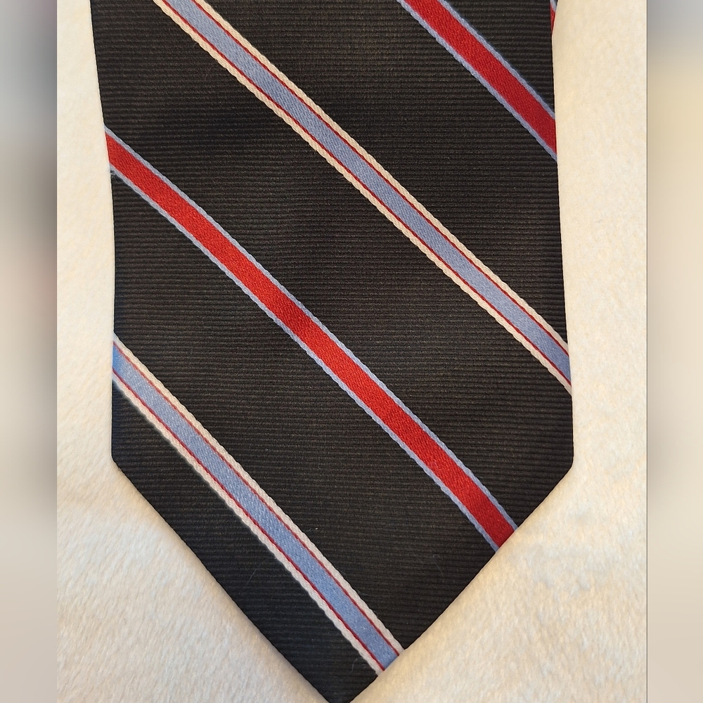 Brooks Brothers Black Tie withStripes